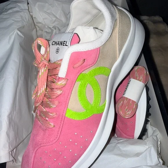 Chanel Women's Pink and Green Sneakers NWT - Picture 2 of 10